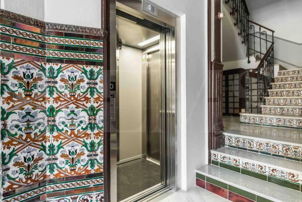 Modern Apartment Next To The Cervantes Theatre By Rems Málaga Exterior foto