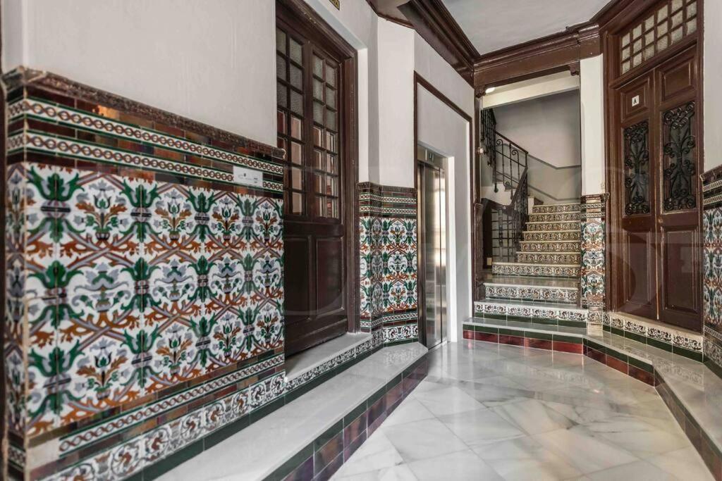 Modern Apartment Next To The Cervantes Theatre By Rems Málaga Exterior foto